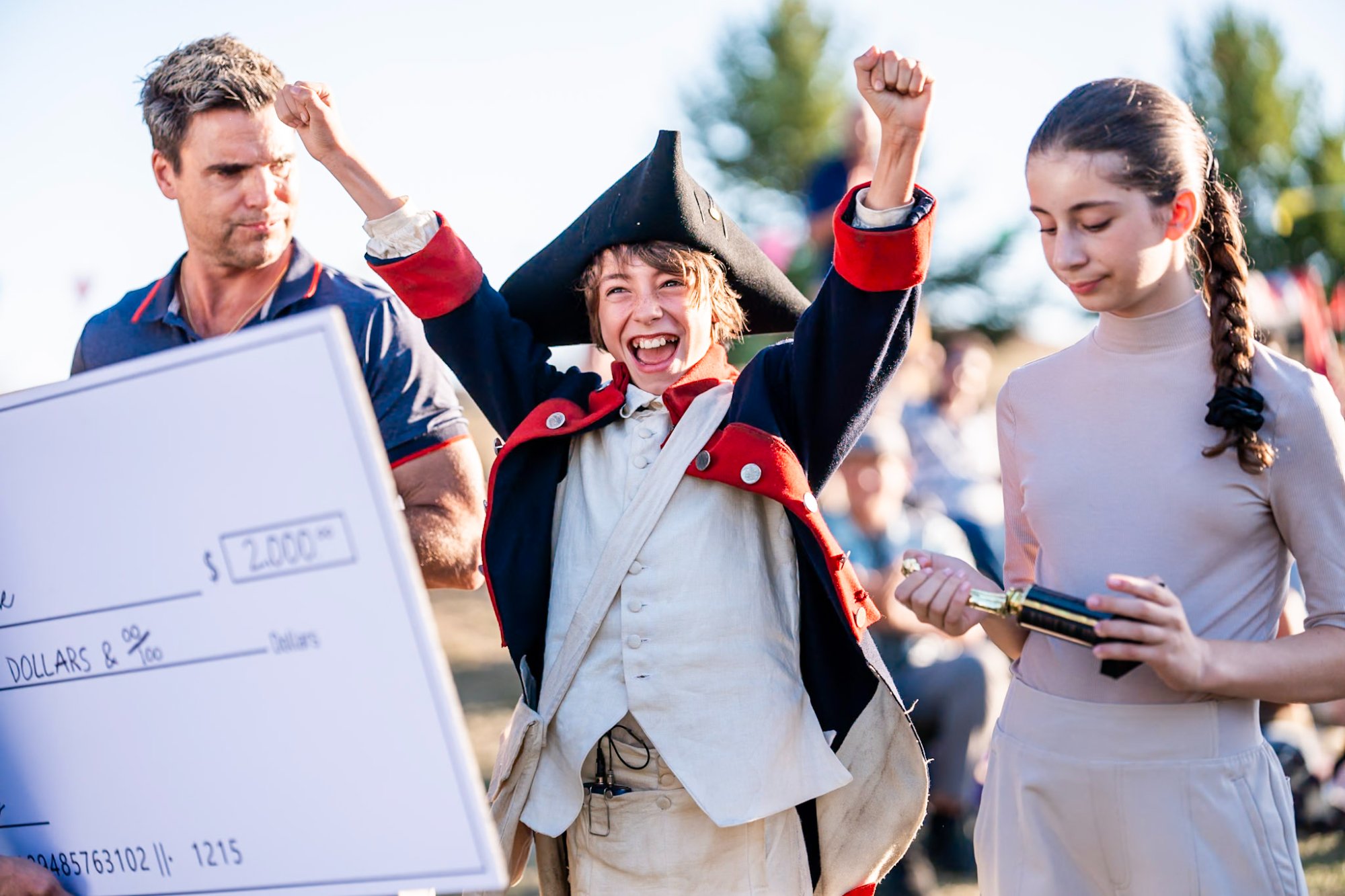 Behind the scenes photo 11